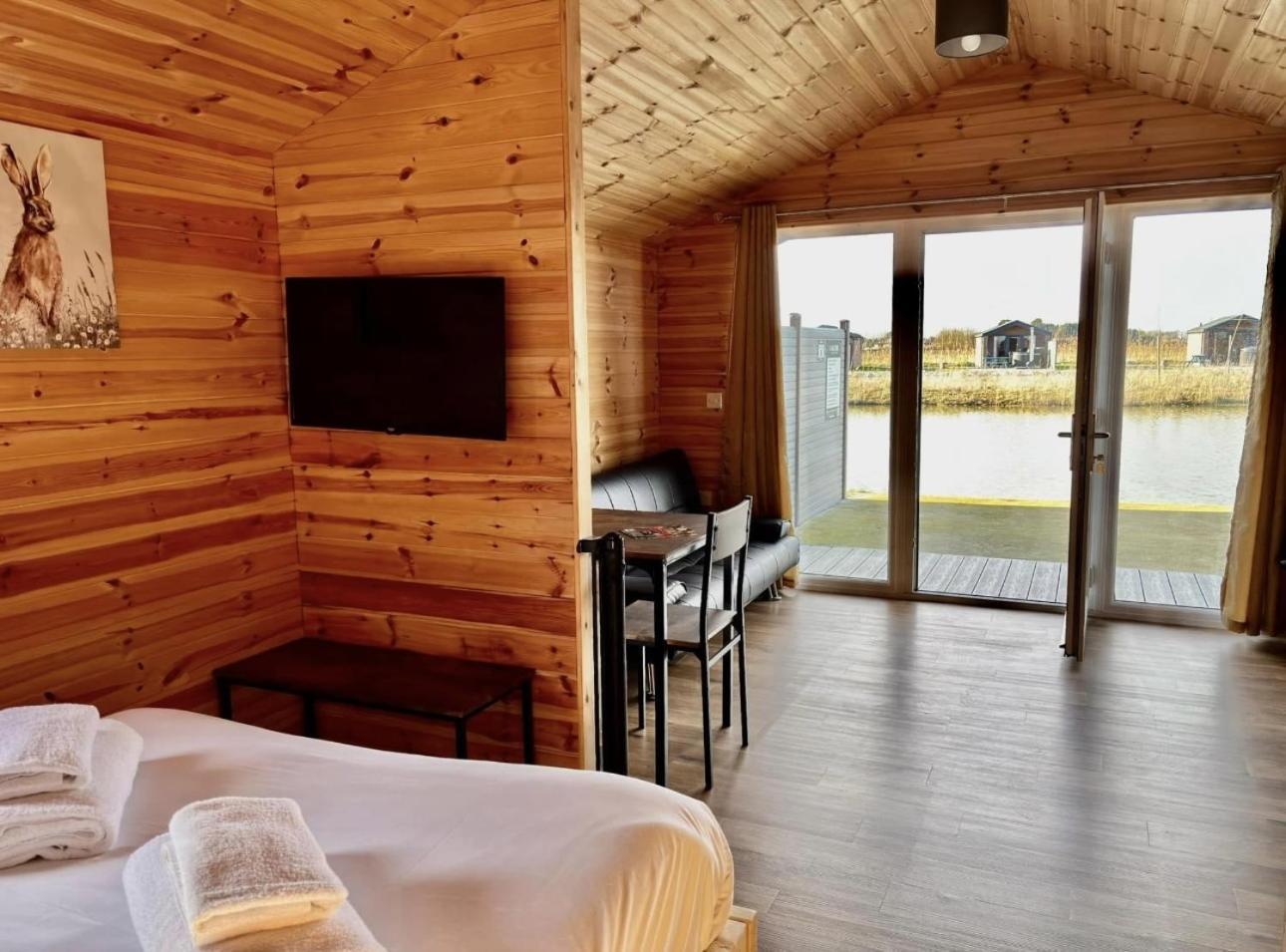 Lakeside Fishing Retreats Бостон Номер фото